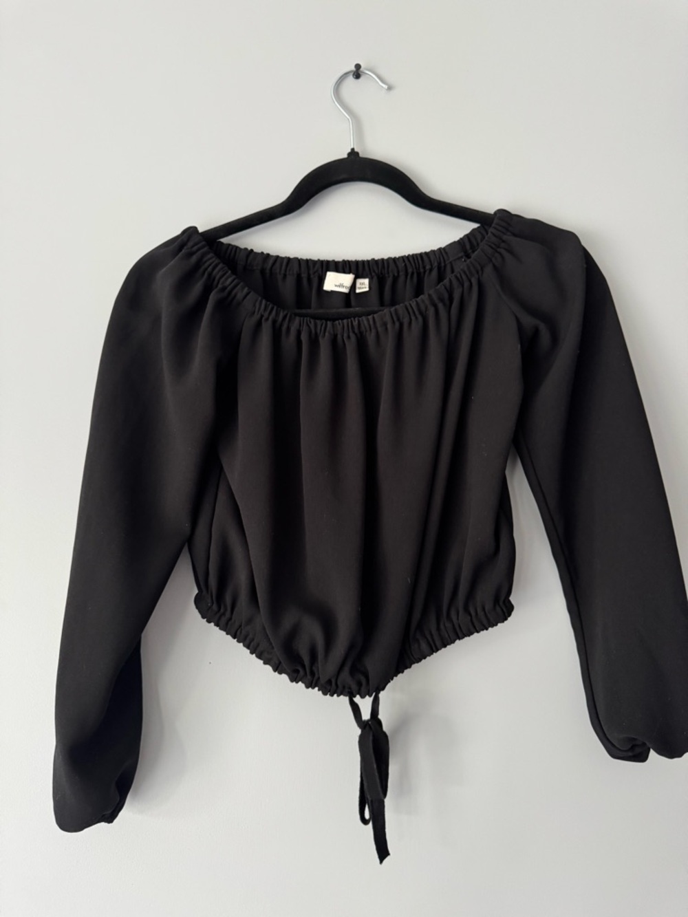 Aritzia Wilfred Black Eleanora blouse, size: XS